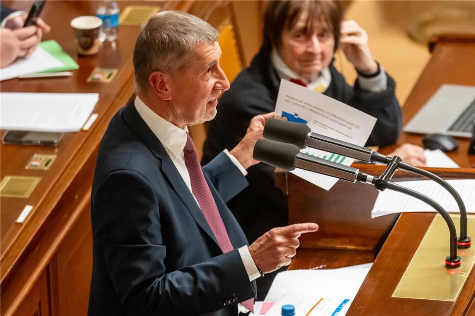 Tschechiens Ministerpräsident Andrej Babis kann nach einer gewonnenen Vertrauensabstimmung weiterregieren. (Archivbild)Deml Ondøej/CTK/dpa