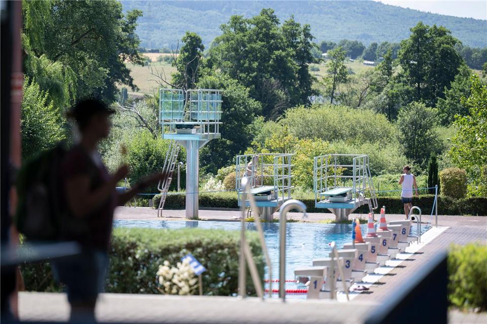 Tumulte und sexuelle Übergriffe führten teils zu einem Überdenken der Sicherheitskonzepte.(Symbolbild)Boris Roessler/dpa