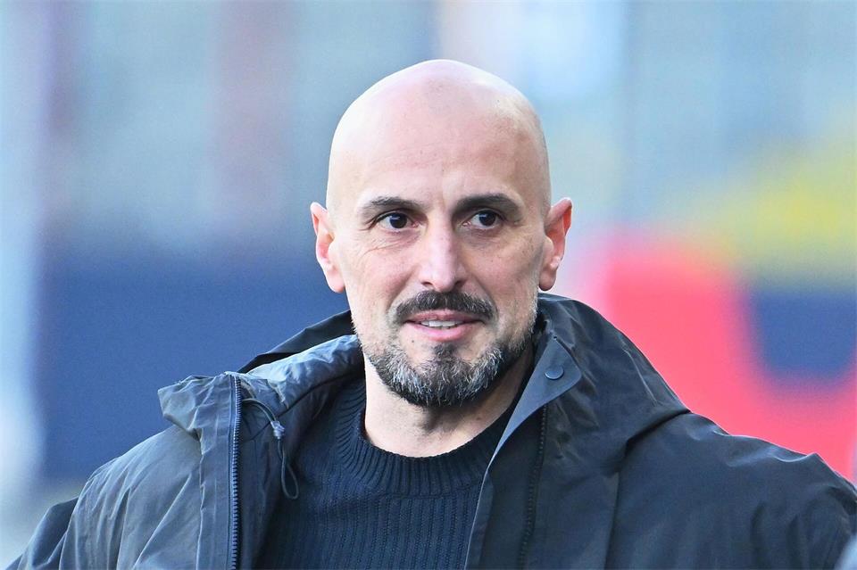 U21-Nationalcoach Di Salvo freut sich auf die EM-Qualifikation. (Archivbild)Swen Pförtner/dpa