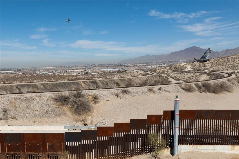 US-Behörden arbeiten laut eigene Mitteilung „in beispielloser Weise“ gegen Drohnenbedrohungen an der Grenze zu Mexiko zusammen. (Symbolbild)Li Mengxin/Xinhua/dpa