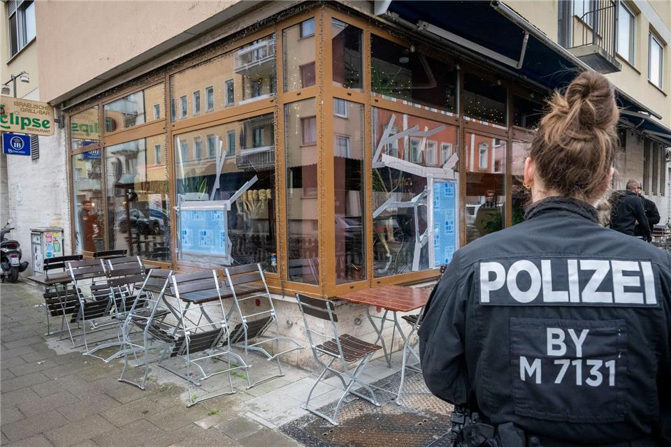 US-Behörden haben nach der Beschädigung eines israelischen Restaurants Anklage gegen einen Mann erhoben (Archivbild). Peter Kneffel/dpa