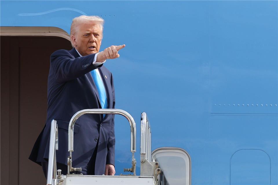 Keine Ehrenbürgerschaft für Trump in Rheinland-Pfalz US-Präsident Donald Trump hat Wurzeln in Rheinland-Pfalz.Kim Kyung-Hoon/Pool Reuters via AP/dpa