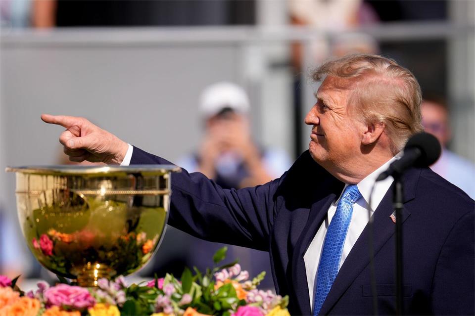 US-Präsident Donald Trump war beim Presidents Cup in Medinah zu Gast.Matt Slocum/AP/dpa