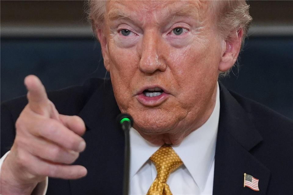 Ärger mit Trump: Anti-Zoll-Werbeclip in Kanada wird pausiert  US-Präsident Trump hat die Handelsgespräche mit Kanada für beendet erklärt. (Archivbild)Evan Vucci/AP/dpa