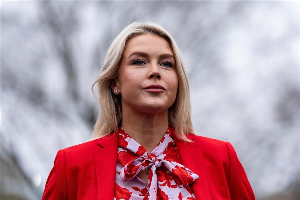 US-Präsidentensprecherin Karoline Leavitt teilte die Geburt ihres zweiten Kindes auf sozialen Medien mit. (Archivbild)Alex Brandon/AP/dpa