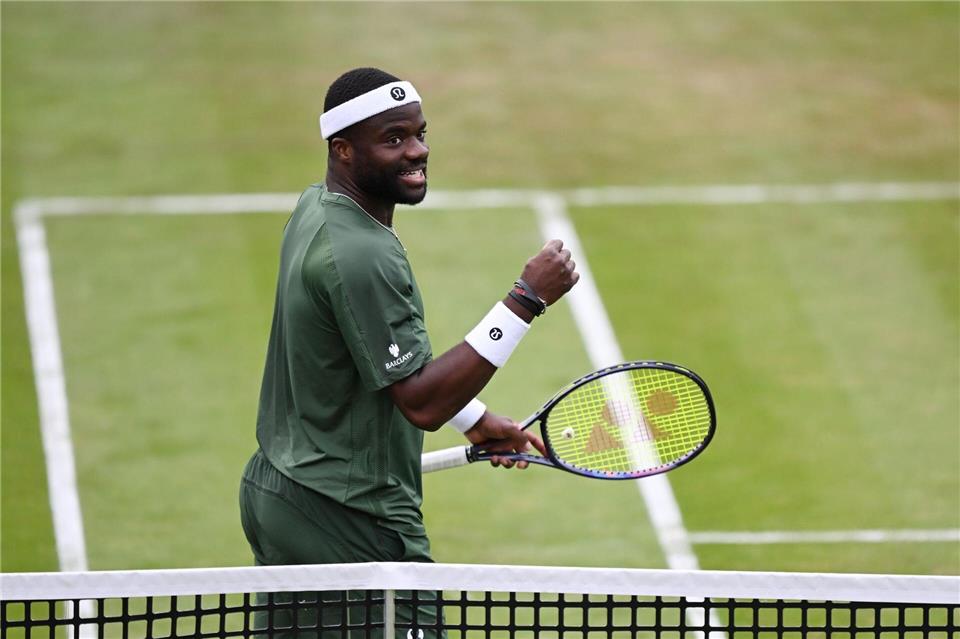 US-Profi Frances Tiafoe steht in Stuttgart im Viertelfinale. Marijan Murat/dpa
