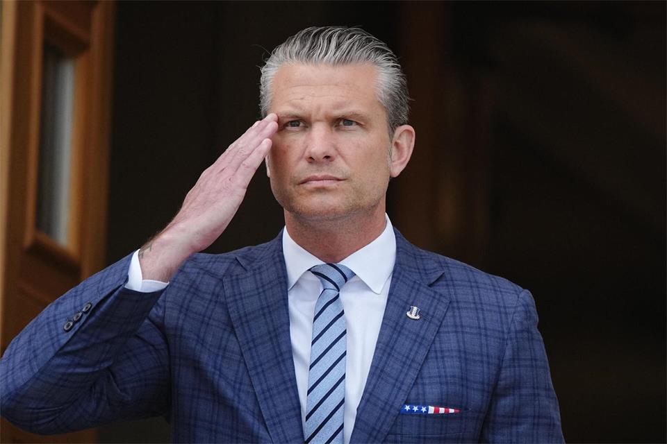US-Verteidigungsminister Pete Hegseth hat angekündigt, die geplante Erschießung eines Attentäters öffentlich stattfinden zu lassen. (Archivbild)Kay Nietfeld/dpa