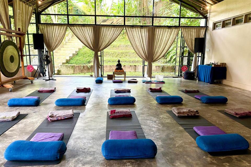 Ubud ist bei Yogis aus aller Welt beliebt und bietet Kurse aller Art.Carola Frentzen/dpa