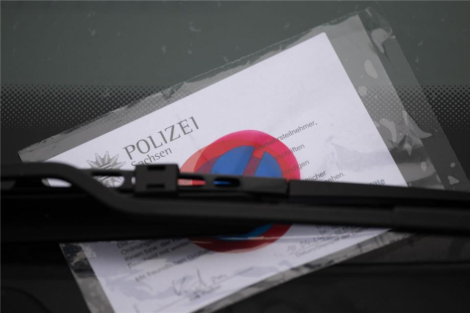 Über Bußgelder für Verkehrsverstöße wollen die Innenministerinnen und Innenminister in Hamburg beraten. Ob hier schon konkrete Beschlüsse gefasst werden, ist allerdings fraglich. (Symbolbild)Sebastian Kahnert/dpa