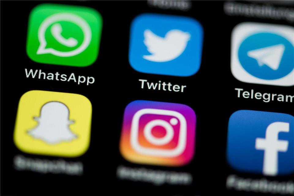 Über Social-Media-Plattformen und Internetforen versuchen sogenannte digitale Streetworker mit Süchtigen in Kontakt zu kommen und ihnen Hilfsangebote zu machen. (Symbolbild)Silas Stein/dpa