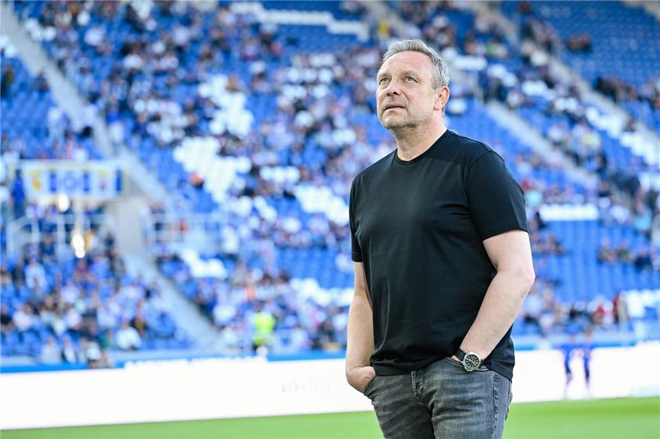 Über Trainer André Breitenreiter war zuvor als neuer Waldhof-Coach spekuliert worden. (Archivbild)Uwe Anspach/dpa
