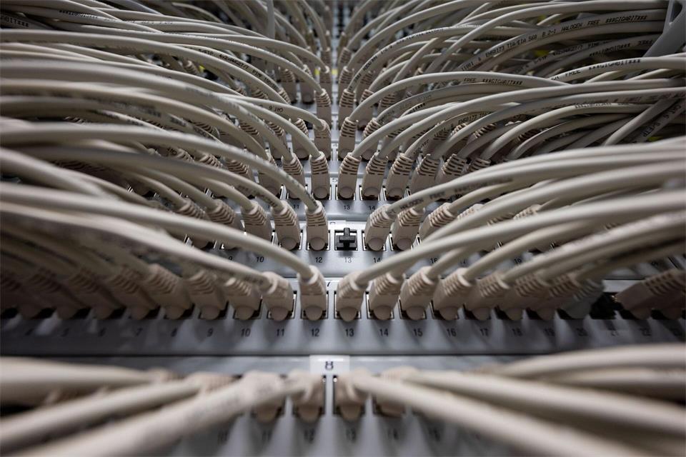 Über das Thüringer Landesrechenzentrum laufen die IT-Dienste der Landesverwaltung. (Symbolbild)Marijan Murat/dpa