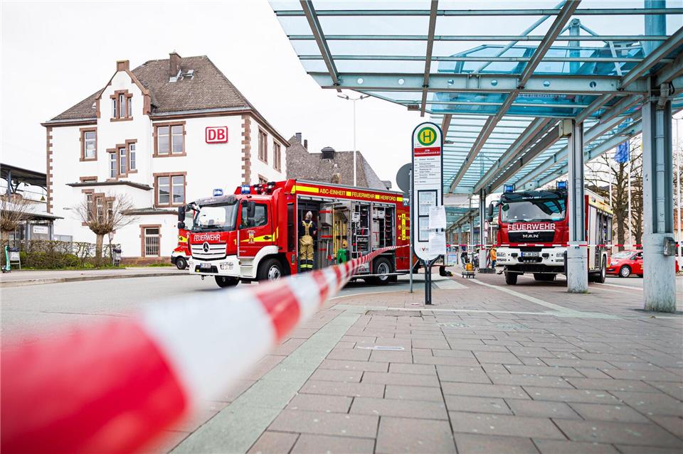 Über mehrere Stunden war der Zugverkehr stark beeinträchtigt. Moritz Frankenberg/dpa