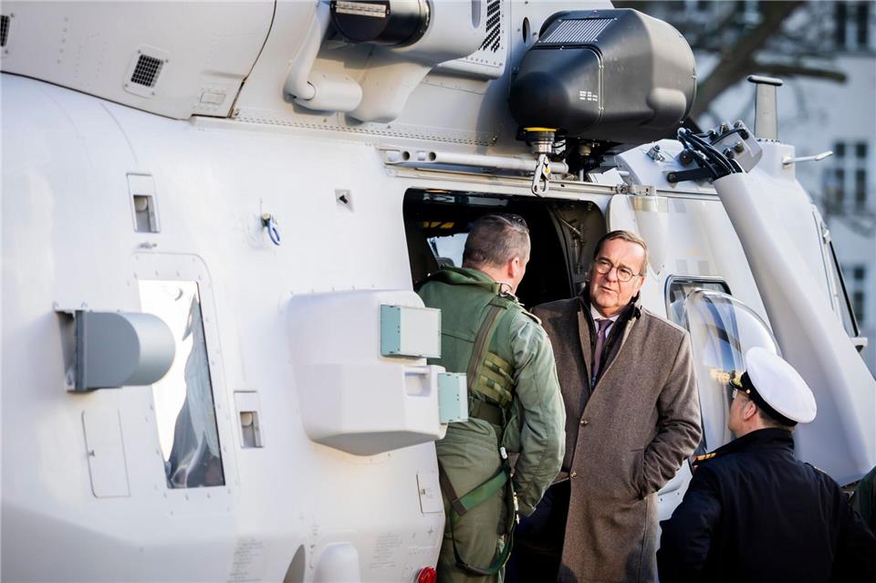 Übergabe Hubschrauber NH90 Sea Tiger an Deutsche MarineChristoph Soeder/dpa