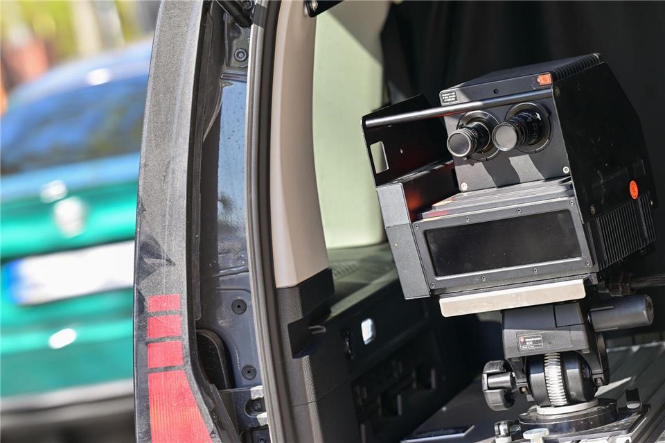 Überhöhte Geschwindigkeit ist der häufigste Grund für tödliche Verkehrsunfälle. (Symbolbild)Sebastian Christoph Gollnow/dpa