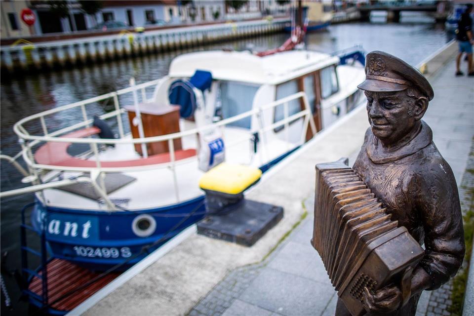 Ueckermünde hat einen neuen Bürgermeister gewählt. (Archivbild)Jens Büttner/dpa-Zentralbild/dpa