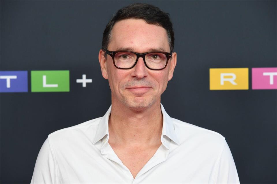 Ufa-CEO Sascha Schwingel lotet die Möglichkeiten für die Zukunft von „Unter uns“ aus. (Archivbild)Felix Hörhager/dpa