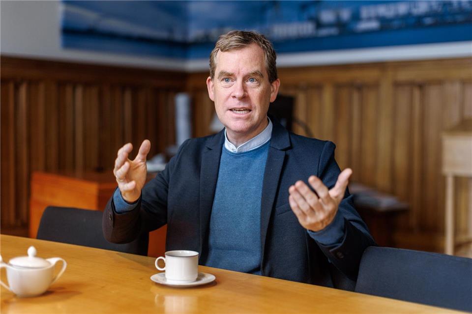 Ulf Kämpfer ist noch bis April der amtierende Oberbürgermeister von Kiel. (Archivbild)Markus Scholz/dpa