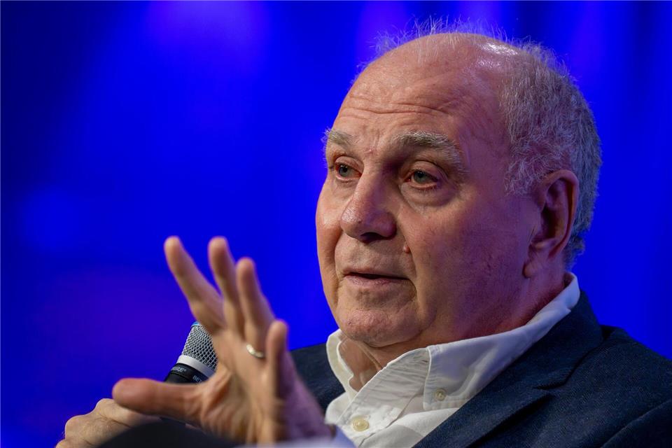 Uli Hoeneß hat über seine Zeit im Gefängnis erzählt. (Archivbild)Peter Kneffel/dpa