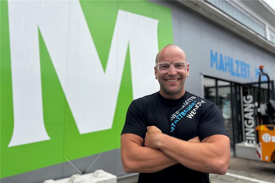 Uli Meerkötter leitet zusammen mit seinem Bruder Tim den Werkstattbedarf an der Landwehr.