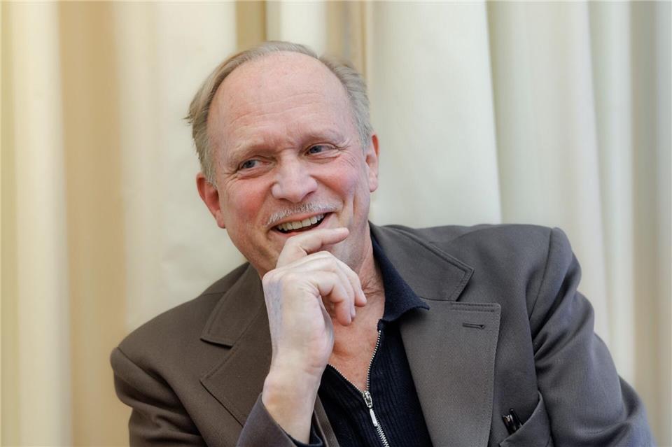 Ulrich Tukur glaubt an das Konzept der Ehe. (Archivbild)Markus Scholz/dpa