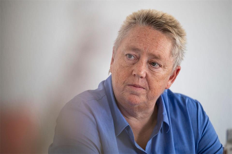 Ulrike Mohrs hat in der Flutnacht im Ahrtal die Integrierte Leitstelle in Koblenz unterstützt.  Hannes P. Albert/dpa