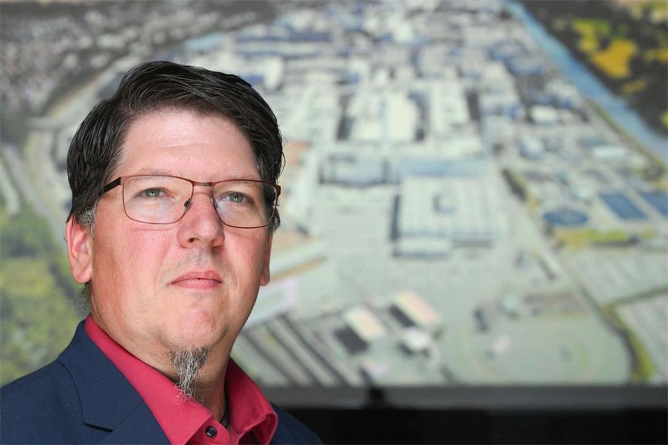 Um das Audi-Werk wieder wettbewerbsfähig zu machen, müsse man sicher auch an einige „Heilige Kühe“ der Arbeitsbedingungen ran, sagt Reinhart. (Archivbild)Bernd Weißbrod/dpa