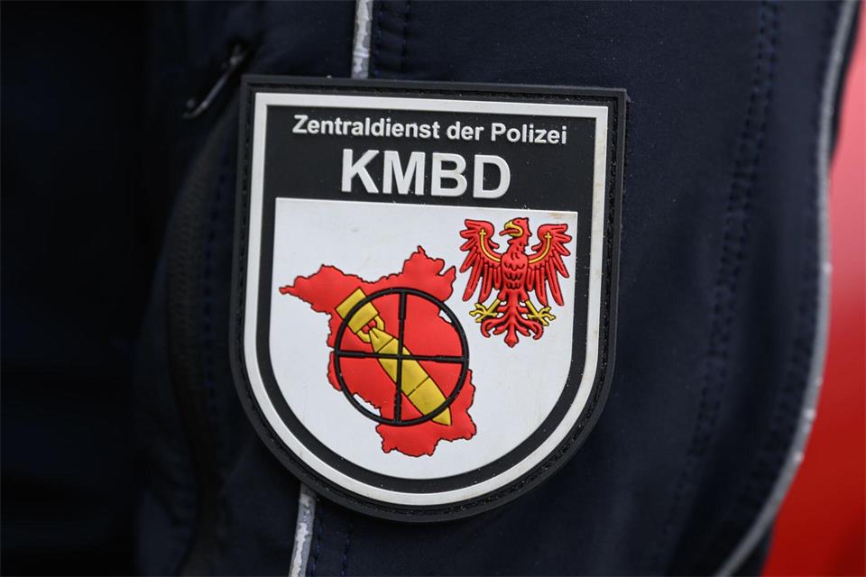 Um den Fundort in der Groß Glienicker Heide wird ein 1.500 Meter großer Sperrkreis eingerichtet. (Symbolbild)Patrick Pleul/dpa
