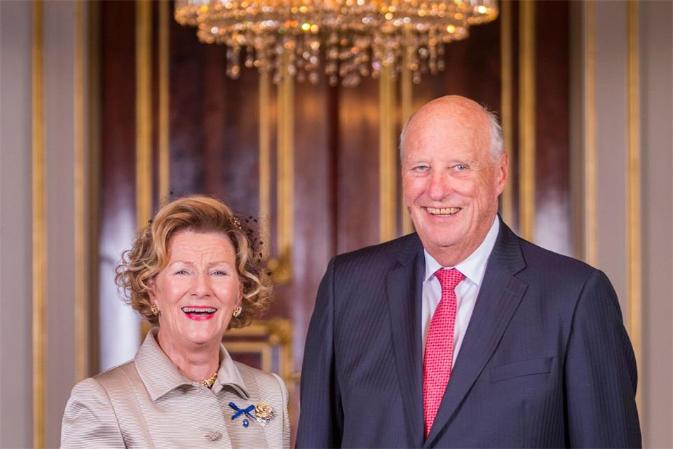 Um seine große Liebe Sonja kämpfte Harald neun Jahre lang. Während ihrer langen Beziehung neckte der König seine Frau mehr als einmal. (Archivbild)Heiko Junge/ntb/dpa