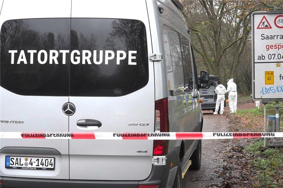 Umfangreiche Untersuchungen vor Ort hätten zu ersten Hinweisen auf die 36-jährige Tatverdächtige geführt. (Archivbild)Thorsten Kremers/dpa