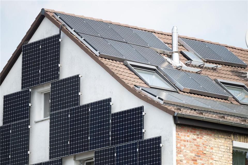 Unangefochtene Nummer eins bei der Energiewende in Deutschland: Die Photovoltaikanlage. (Archivbild)Sebastian Gollnow/dpa