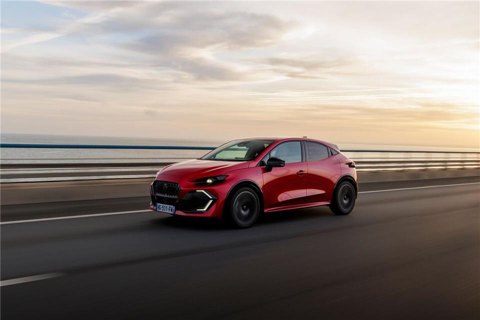 Unaufgeregt und erwachsen: Für einen Kleinwagen wie den Renault Clio ist das kein schlechtes Urteil nach dem Fahrtermin.Clément Choulot/Renault/dpa-tmn