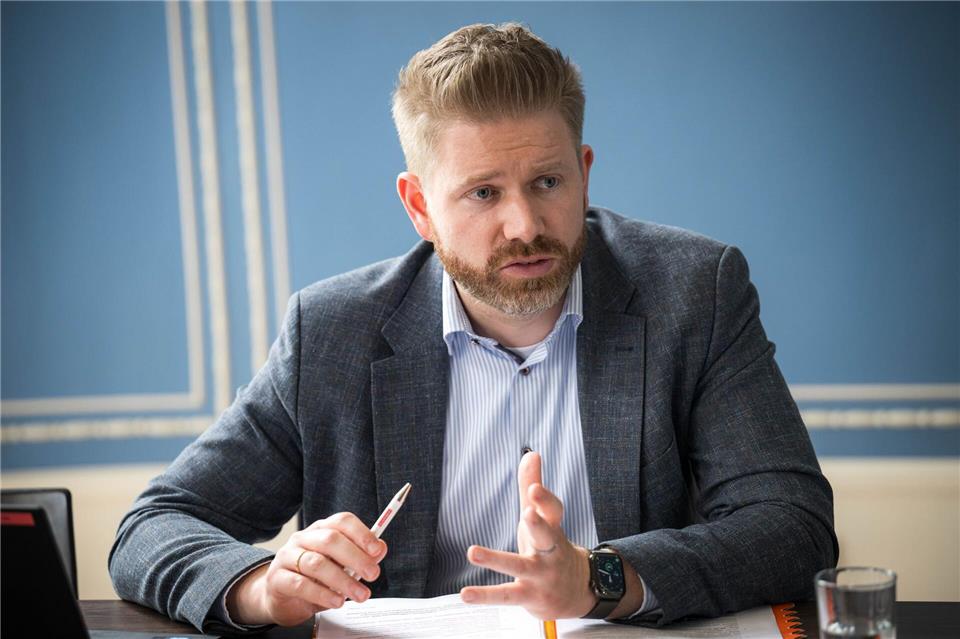 Unbekannte verübten einen Farbanschlag auf das Privathaus von Thorge Koehler, dem Leiter des Bremer Landesamtes für Verfassungsschutz. (Archivbild)Sina Schuldt/dpa