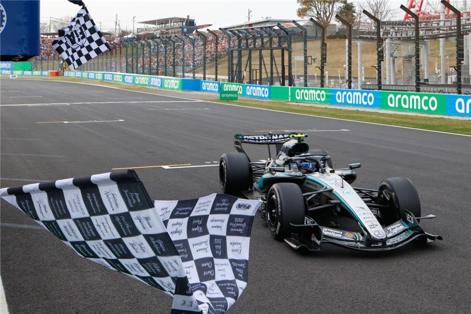 Und jetzt erstmal Pause: WM-Spitzenreiter Kimi Antonelli muss fünf Wochen auf das nächste Formel-1-Rennen warten.Franck Robichon/POOL EPA/AP/dpa