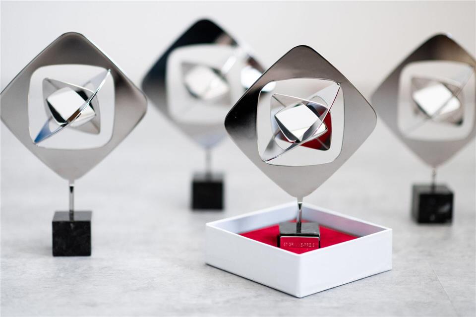 Undotiert, aber heiß begeht in der Fernsehwelt: Das Grimme-Institut hat die diesjährigen Nominierungen für die Grimme-Preise bekanntgegeben.Fabian Strauch/dpa