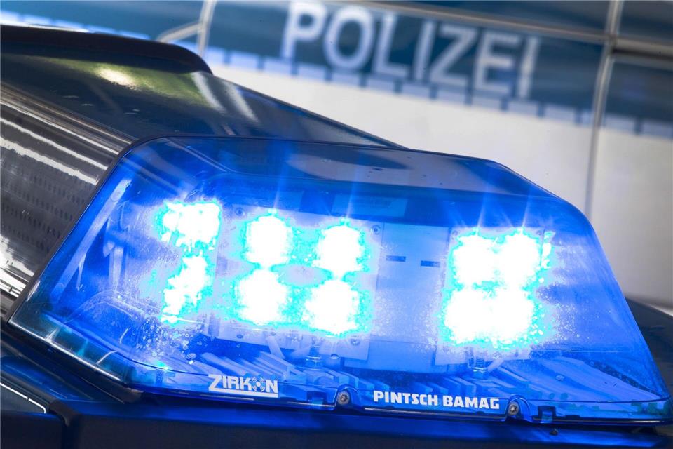Unfall auf der Autobahn. (Symbolbild)Friso Gentsch/dpa