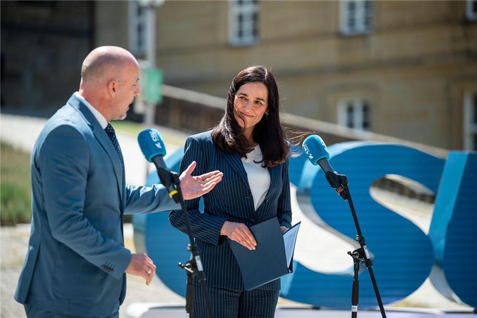 Ungarn will die Beziehungen zu Bayern nach Ende der Ära Viktor Orbán erneuern und ausbauen.  Daniel Vogl/dpa