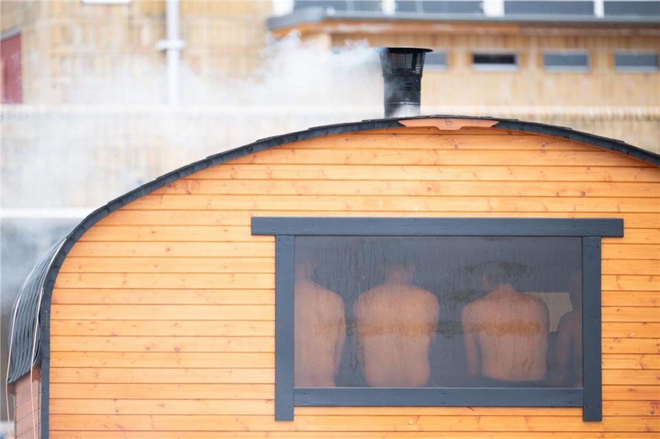 Ungewolltes Filmen in der Sauna könnte künftig strafbar werden. Sebastian Christoph Gollnow/dpa