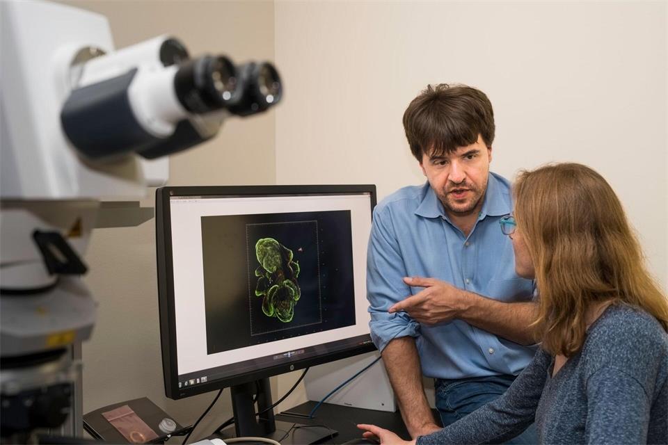 „Unglaublich überraschend und beglückend“, sagt der Forscher über die Ehrung.Steve Fisch/Stanford University/dpa