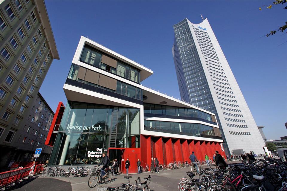 Uni Leipzig soll sich gegen Rechtsruck stark machen, so die Forderung von Studenten.Jan Woitas/dpa