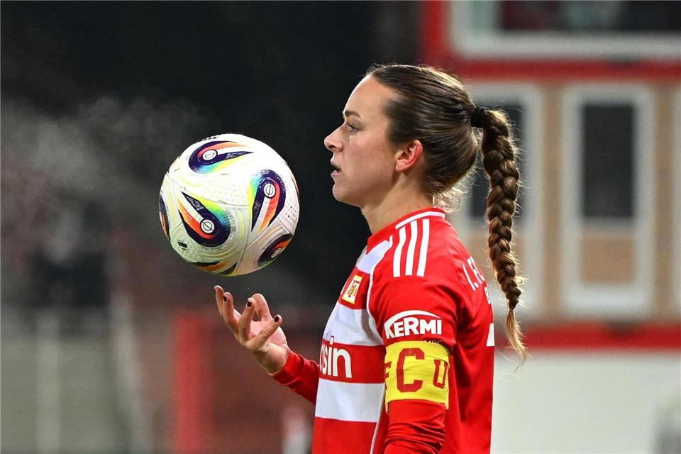 Union Berlins Kapitänin Lisa Heiseler steuerte einen der vier Treffer bei. (Archivbild)Elisa Schu/dpa