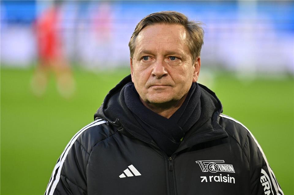 Union-Geschäftsführer Horst Heldt glaubt, dass die Debatte um die Gelb-Rote Karte für Luis Díaz Einfluss auf das Spiel gegen die Bayern haben wird. (Archivbild)Swen Pförtner/dpa