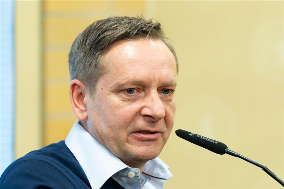 Union-Manager Horst Heldt äußert sich zur umstrittenen Entscheidung des DFB-Sportgerichts. Soeren Stache/dpa