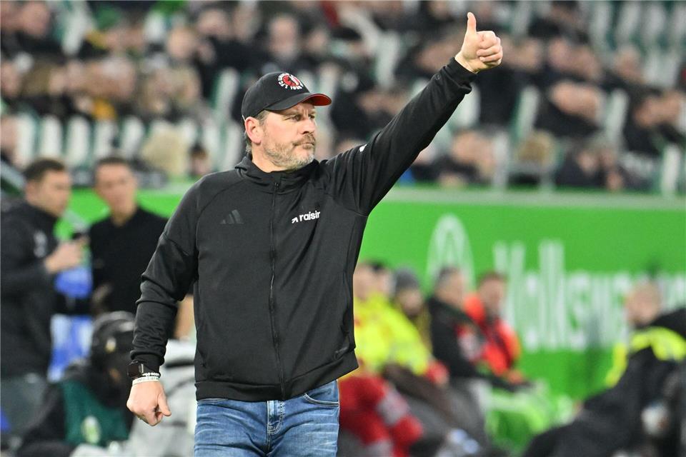 Union-Trainer Baumgart setzt wieder auf gute Nachrichten. (Archivbild)Swen Pförtner/dpa