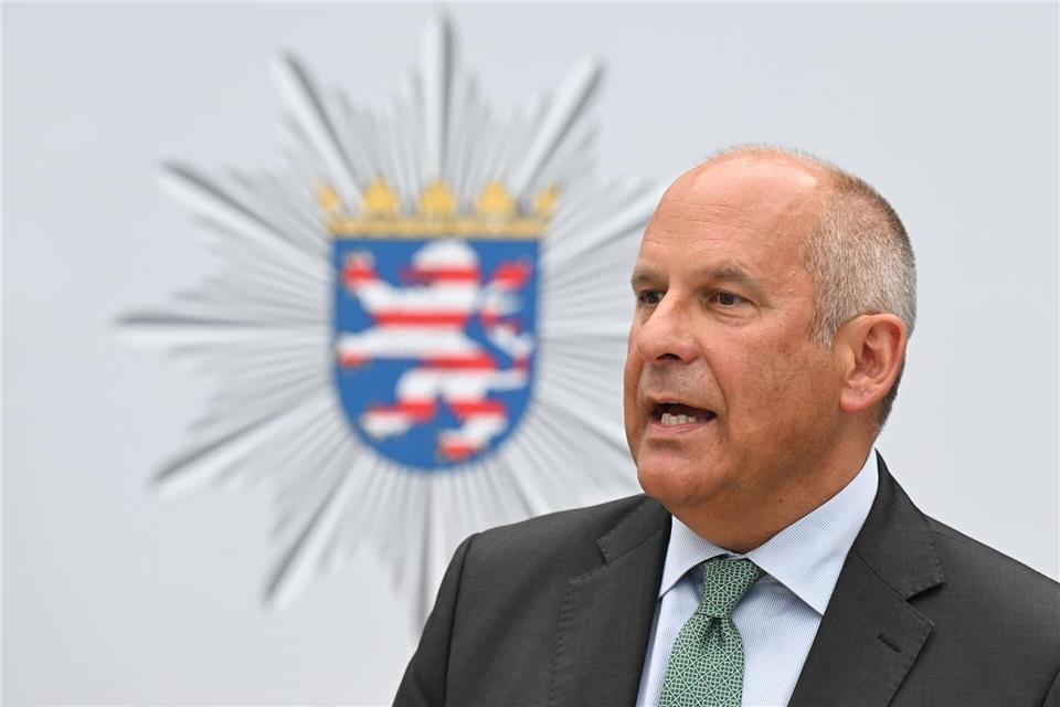 „Unser Sozialstaat ist kein Selbstbedienungsladen“, sagte Minister Poseck. (Archivbild)Arne Dedert/dpa