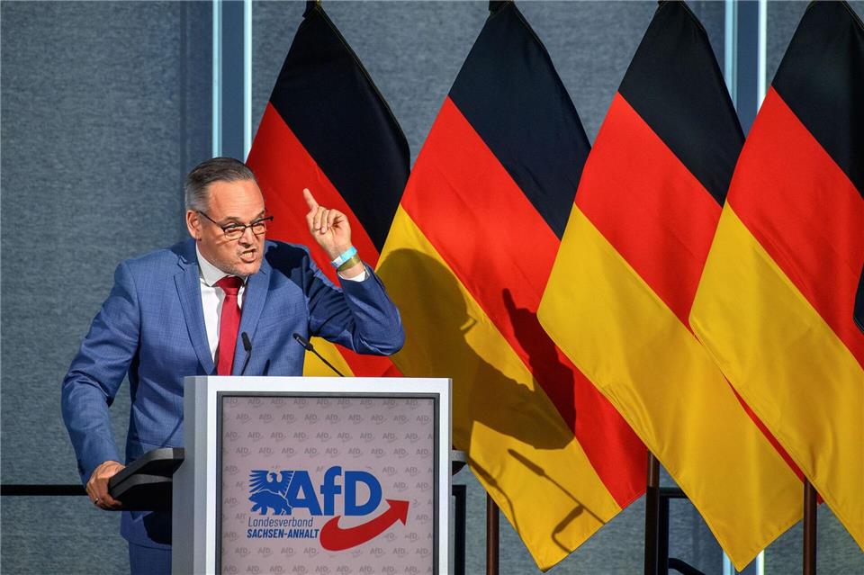„Unsere historische Aufgabe ist es, diese Mehrheit aus Deutschlandhassern und machtgierigen Unionsspießern zu verhindern“, sagte AfD-Landeschef Martin Reichardt.Klaus-Dietmar Gabbert/dpa