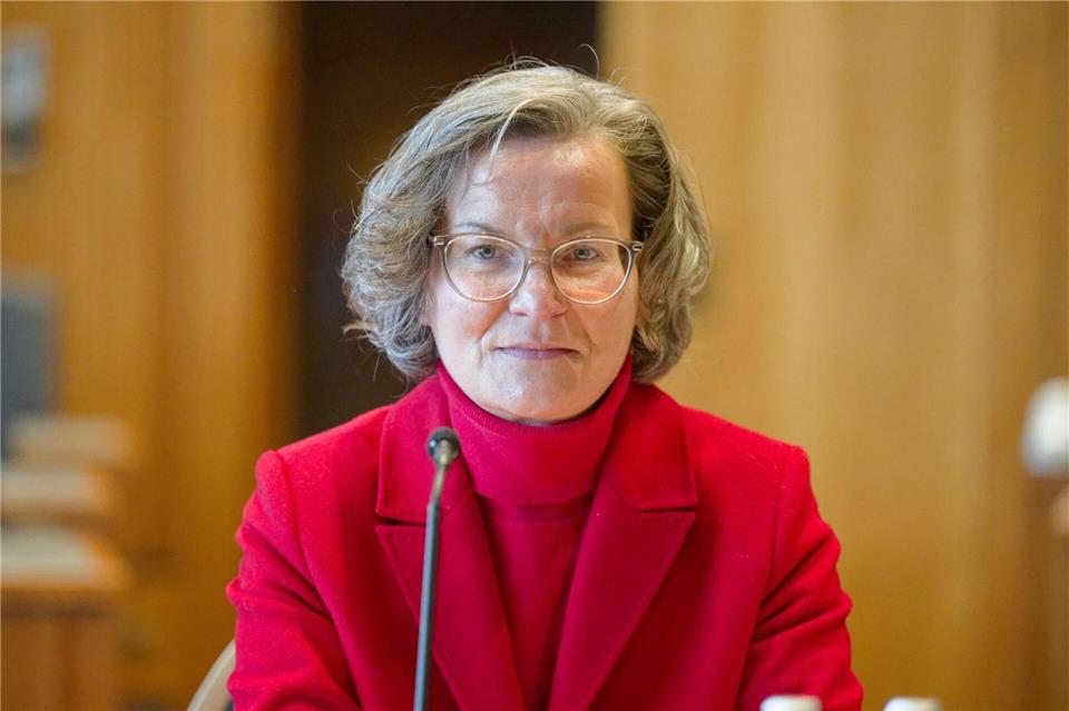 Unter Mitarbeitern von Heimatministerin Ina Scharrenbach (CDU) sollen laut „Spiegel“ Angst und Schrecken herrschen. (Archivbild)Henning Kaiser/dpa