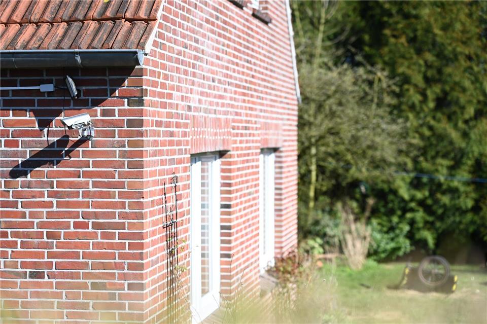 Unter Mordverdacht steht ein 30 Jahre alter Mann aus der Gemeinde Holtgast. Lars Penning/dpa