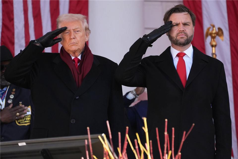 Unter Trump und seinem Vize Vance haben sich die USA merklich von Europa abgewendet. (Archivbild)Evan Vucci/AP/dpa