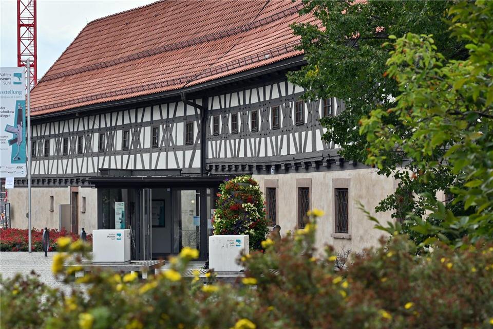 Unter anderem das Waffenmuseum in Suhl ist in den vergangenen Tagen beschädigt worden. (Archivbild)Martin Schutt/dpa-Zentralbild/dpa